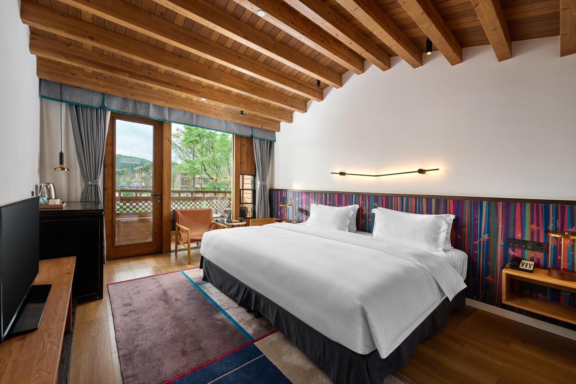 Hotel Indigo Lugu Lake By Ihg Lijiang  Exterior foto
