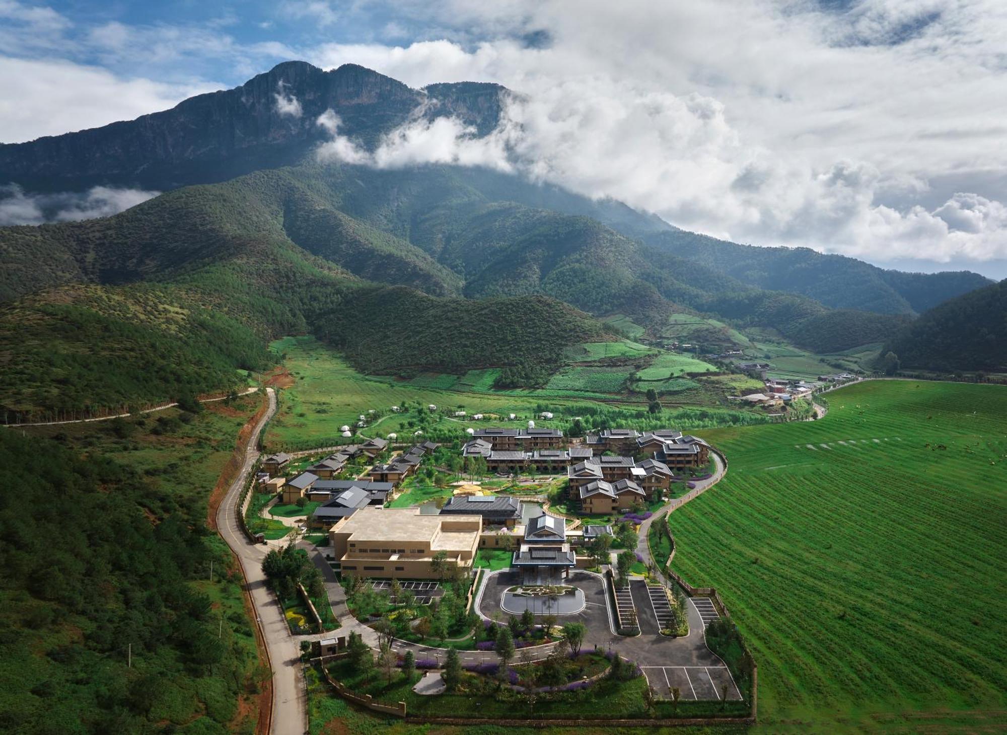 Hotel Indigo Lugu Lake By Ihg Lijiang  Exterior foto